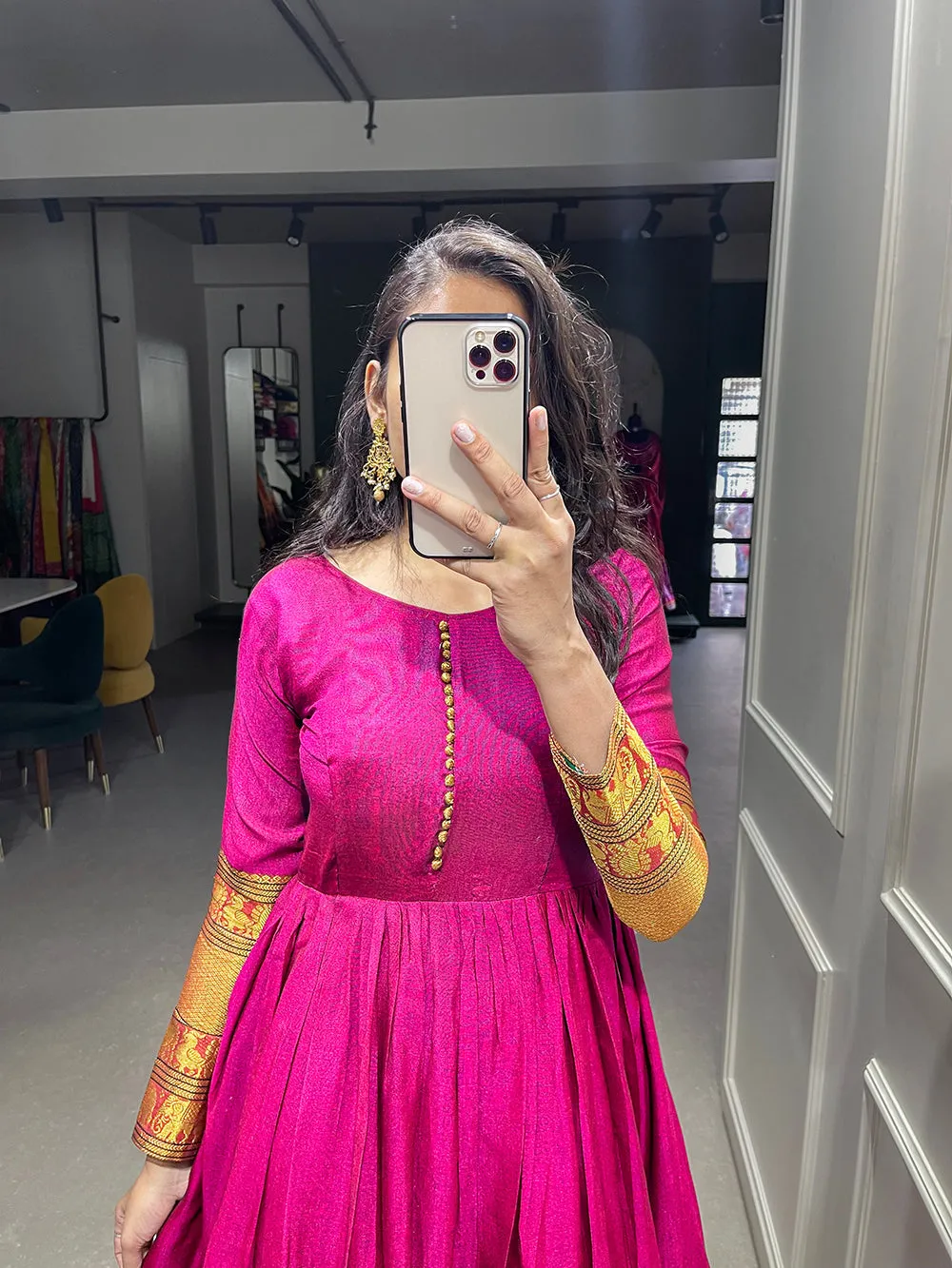 Pink Color Zari Weaving Work Narayan Pet Cotton Gown